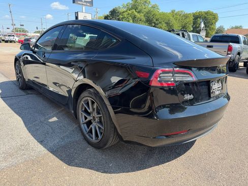 Used 2022 Tesla Model 3 Long Range AWD/4WD image 5