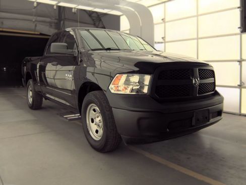 Used 2018 RAM 1500 Tradesman w/ Popular Equipment Group RWD image 2