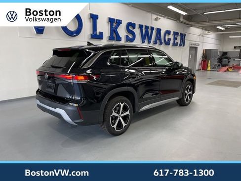 New 2026 Volkswagen Tiguan SE image 4