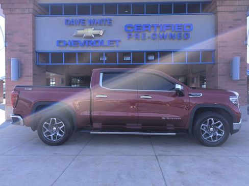 Used 2024 GMC Sierra 1500 SLT w/ SLT Premium Plus Package AWD/4WD image 10