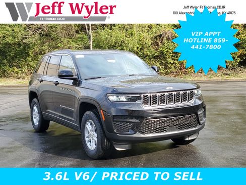 New 2025 Jeep Grand Cherokee Laredo RWD image 1