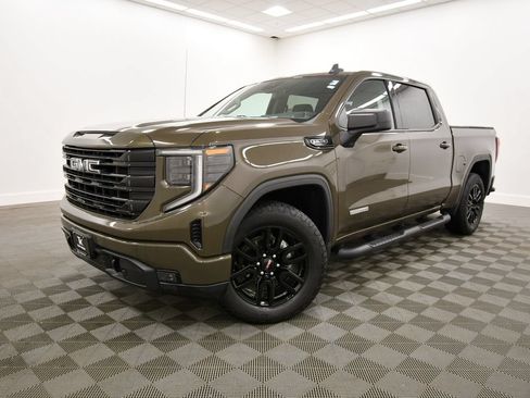 Used 2024 GMC Sierra 1500 Elevation AWD/4WD image 2