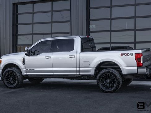 Used 2018 Ford F250 Platinum w/ Platinum Ultimate Package image 5