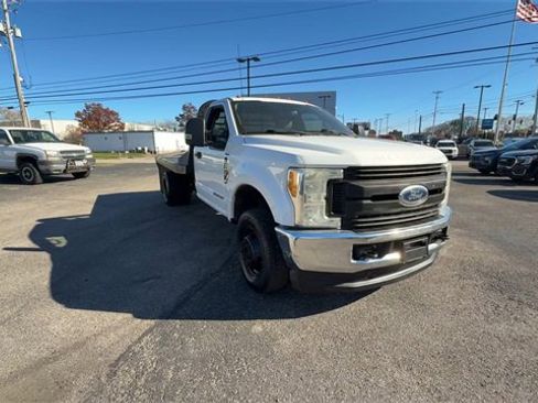 Used 2017 Ford F350 XL w/ Power Equipment Group image 2