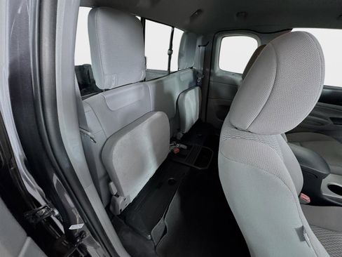 Used 2015 Toyota Tacoma PreRunner w/ SR5 Package image 20