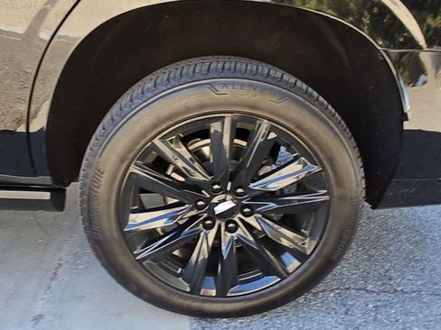 Used 2024 Cadillac Escalade Sport Platinum w/ Heavy-Duty Trailer Package AWD/4WD image 2