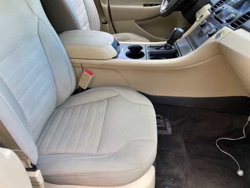 Used 2018 Ford Taurus SE FWD image 52