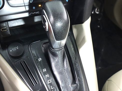 Used 2018 Ford Focus SE FWD image 22