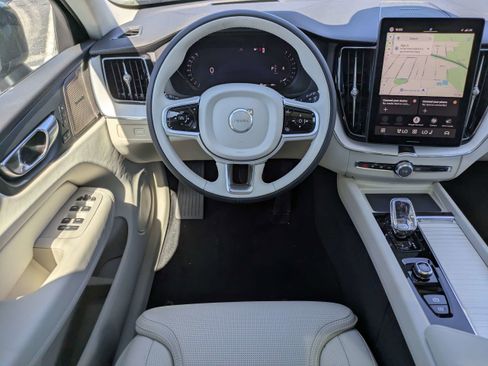 New 2026 Volvo XC60 B5 Ultra w/ Protection Package Premier AWD/4WD image 17