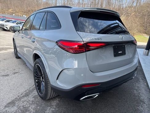 New 2026 Mercedes-Benz GLC 300 4MATIC image 3