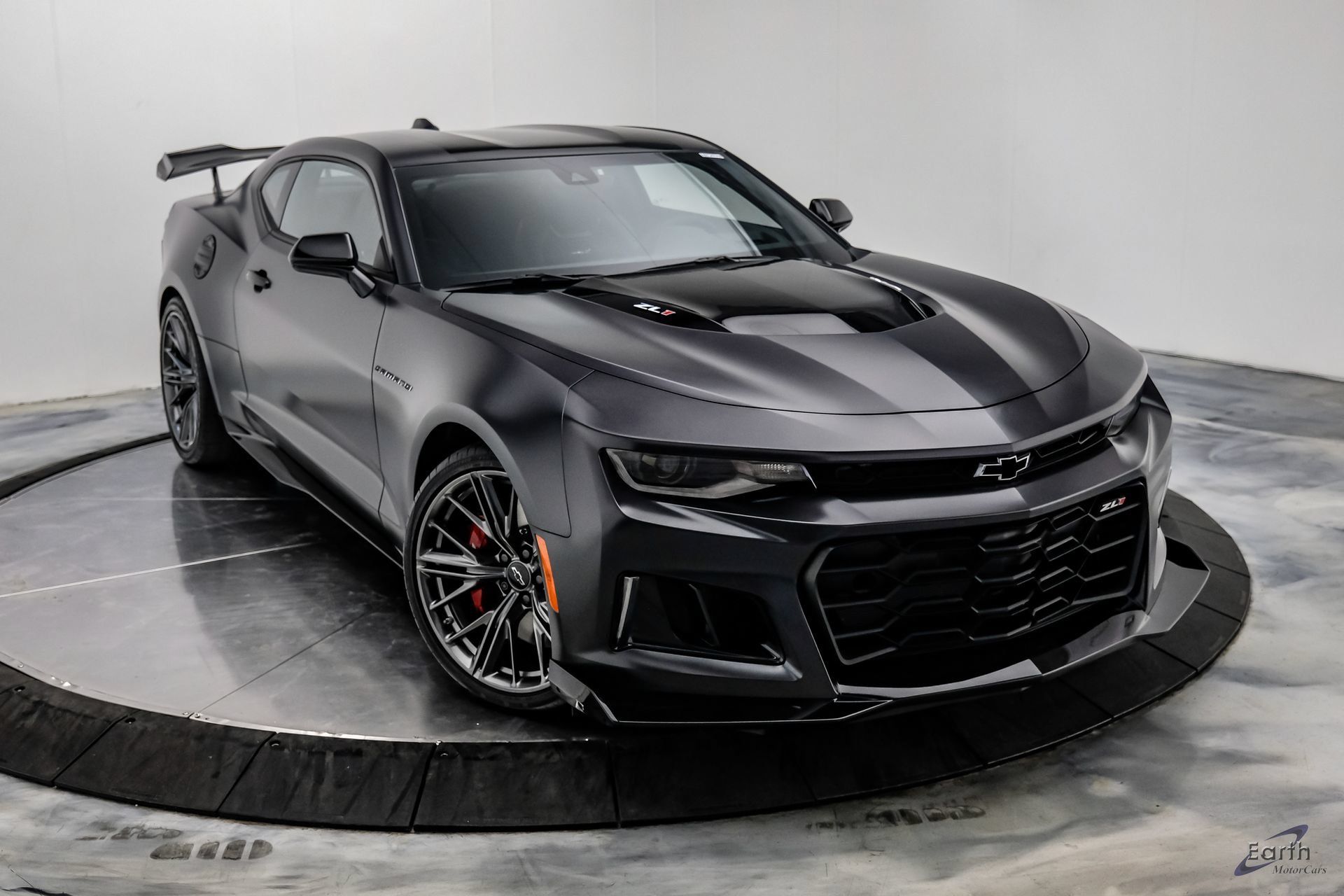 Used 2024 Chevrolet Camaro ZL1 RWD image 32