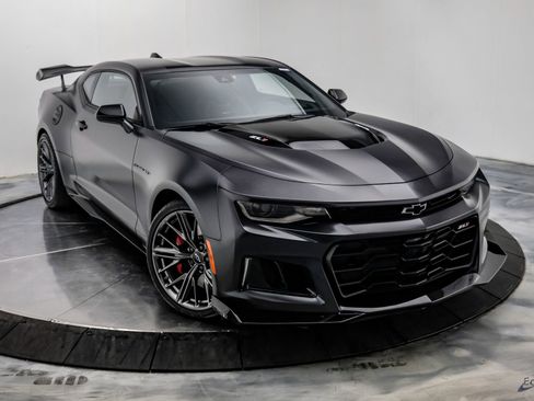 Used 2024 Chevrolet Camaro ZL1 RWD image 32