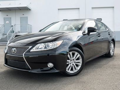 Used 2015 Lexus ES 350 w/ Premium Package