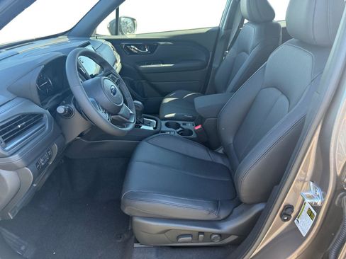 New 2025 Subaru Forester Limited image 9