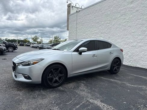 Used 2018 MAZDA MAZDA3 Grand Touring w/ Premium Equipment Package FWD image 3