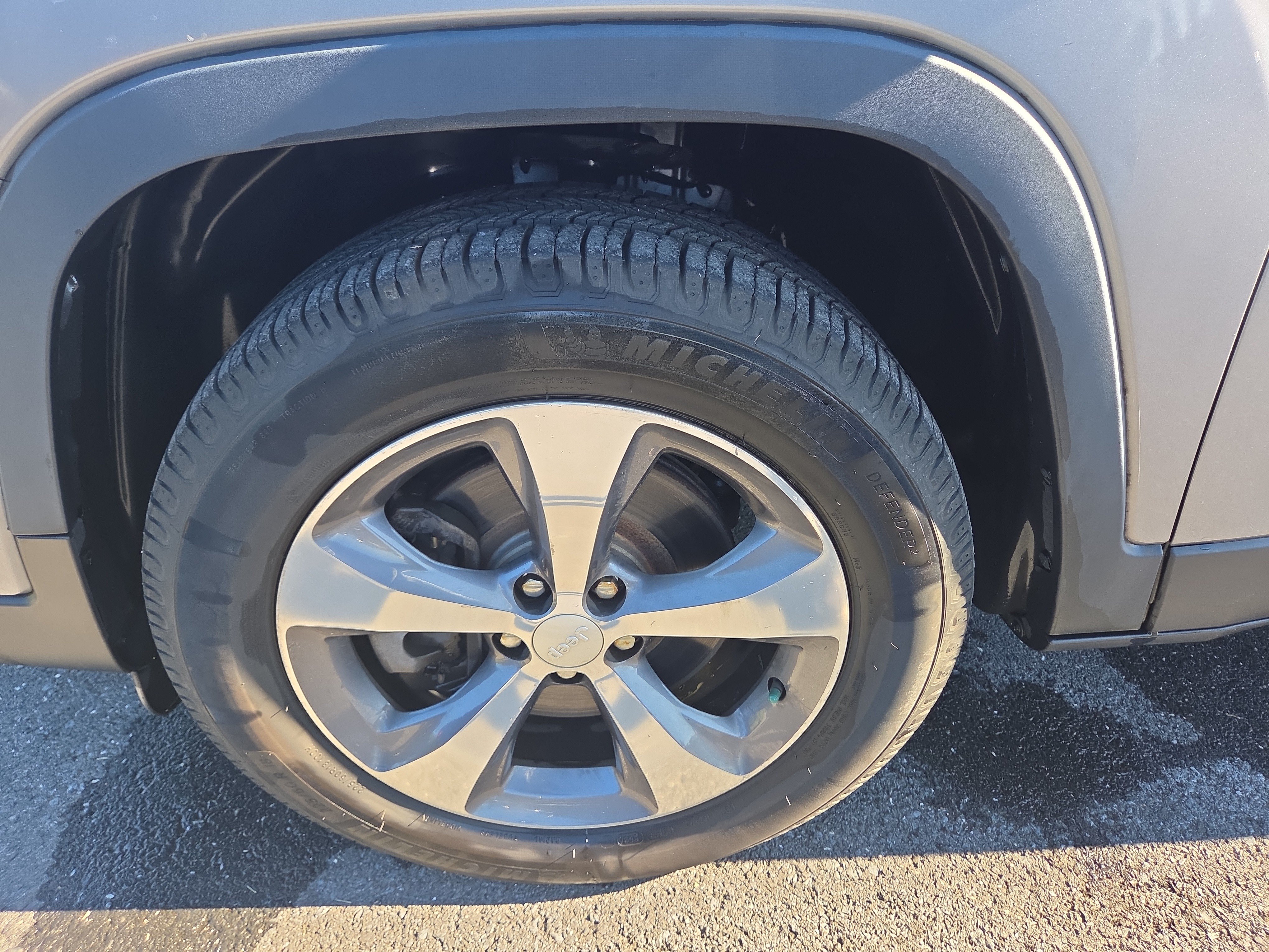 Used 2019 Jeep Cherokee Limited AWD/4WD image 27