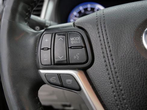 Used 2016 Toyota Highlander Limited Platinum AWD/4WD image 26