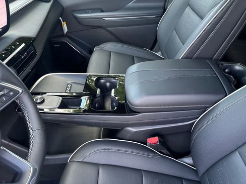 New 2026 Buick Enclave Sport Touring w/ Power Package FWD image 36