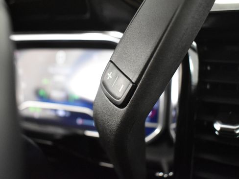 Used 2025 Chevrolet Silverado 1500 LT image 24