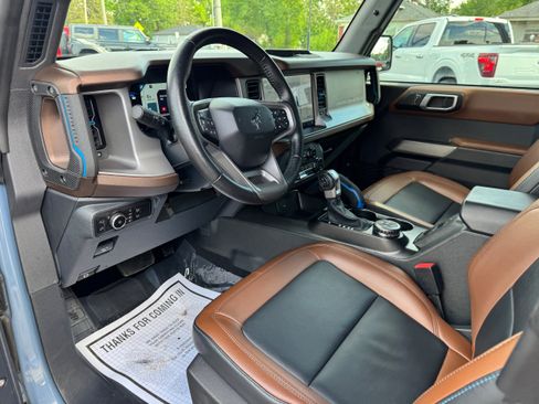 Used 2023 Ford Bronco Outer Banks AWD/4WD image 11