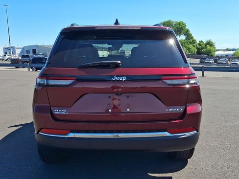 Certified 2024 Jeep Grand Cherokee Limited AWD/4WD image 5