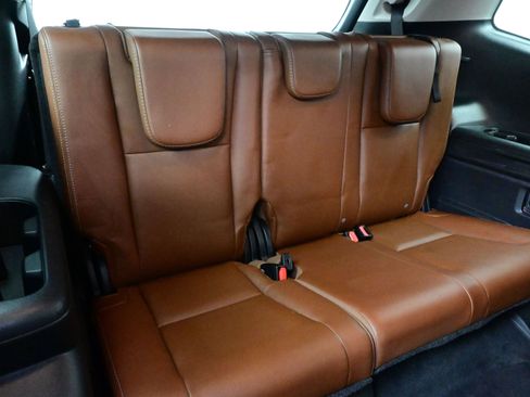 Used 2023 Subaru Ascent Touring image 17