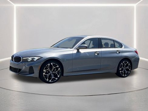 Used 2025 BMW 330i Sedan w/ Premium Package image 22