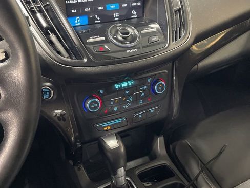 Used 2017 Ford Escape Titanium FWD image 9