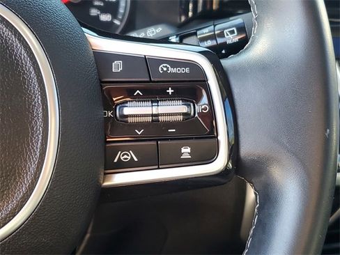 Used 2022 Kia Sorento SX image 13