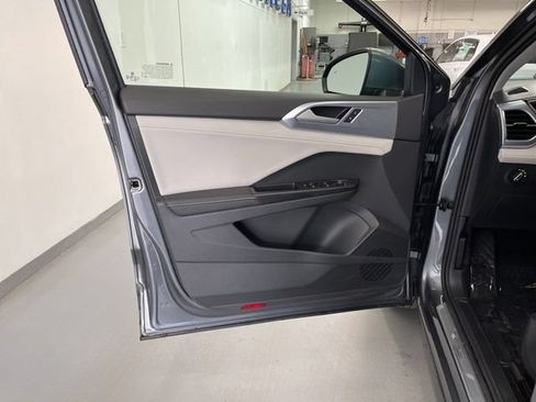 New 2025 Volkswagen Taos SE AWD/4WD image 26