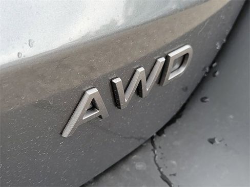 New 2025 Nissan Kicks SV image 24