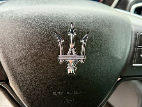 Used 2018 Maserati Ghibli RWD image 24