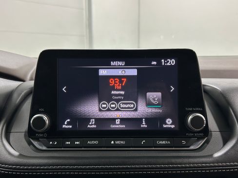 Used 2023 Nissan Rogue SV FWD image 5