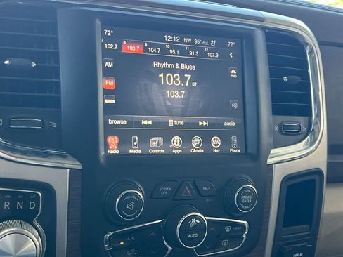 Used 2017 RAM 1500 Laramie w/ Convenience Group AWD/4WD image 19