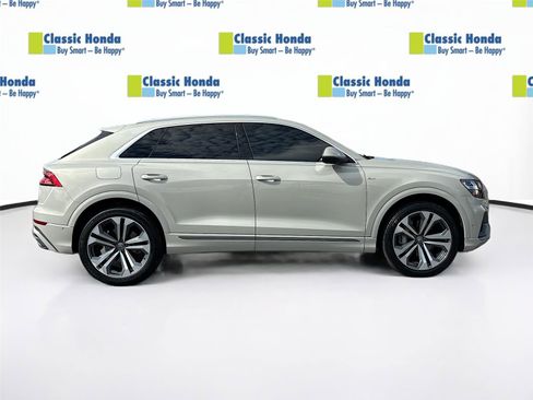 Used 2021 Audi Q8 Premium Plus w/ Premium Plus Package AWD/4WD image 9