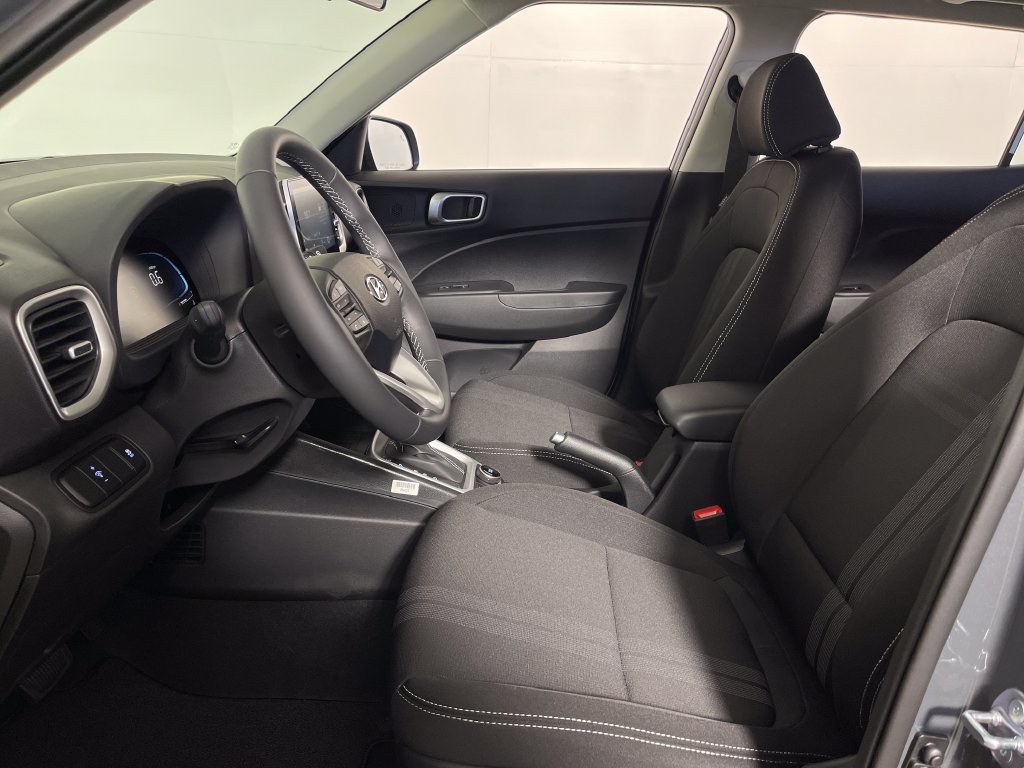New 2026 Hyundai Venue SEL FWD image 12