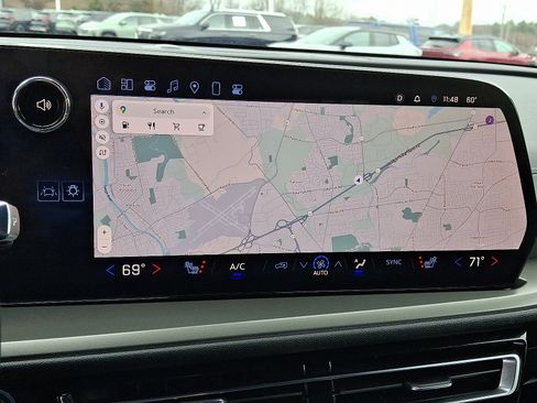 Certified 2025 Chevrolet Traverse LT image 19