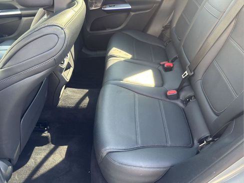 Used 2023 Mercedes-Benz GLC 300 4MATIC w/ Pinnacle Trim Package image 26