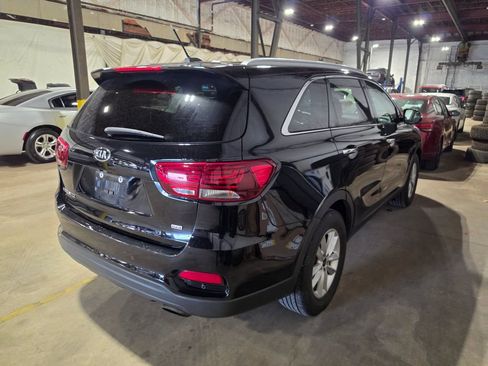 Used 2020 Kia Sorento LX w/ LX I4 Convenience Package FWD image 2