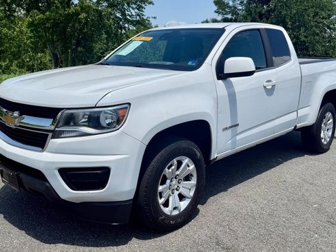 Used 2020 Chevrolet Colorado LT w/ Safety Package RWD image 3
