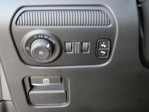 Used 2022 Jeep Wagoneer Series I AWD/4WD image 19