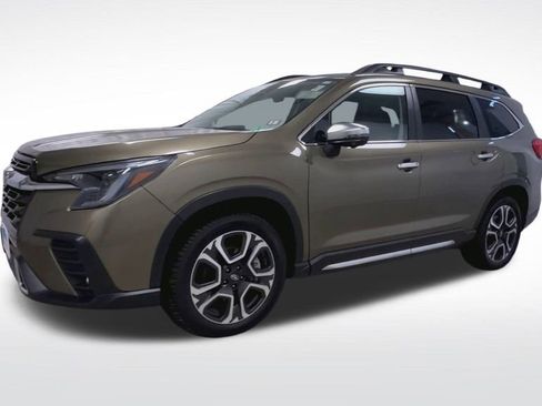 Used 2023 Subaru Ascent Touring image 4