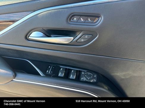 Used 2023 Cadillac Escalade Premium Luxury image 15