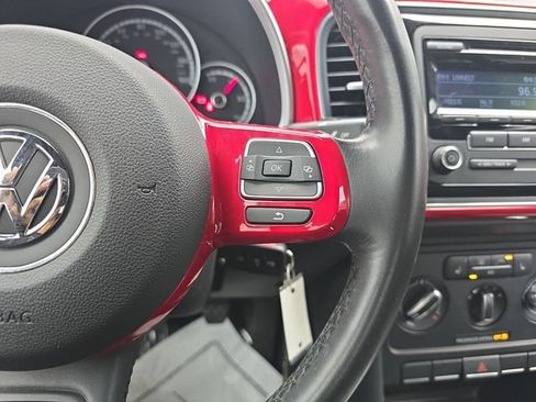 Used 2015 Volkswagen Beetle 1.8T FWD image 19