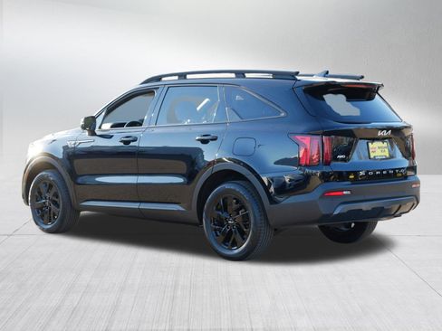 Certified 2022 Kia Sorento S w/ Panoramic Sunroof Package image 5