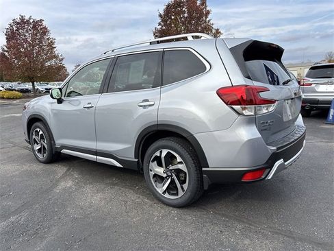 Used 2023 Subaru Forester Touring image 8