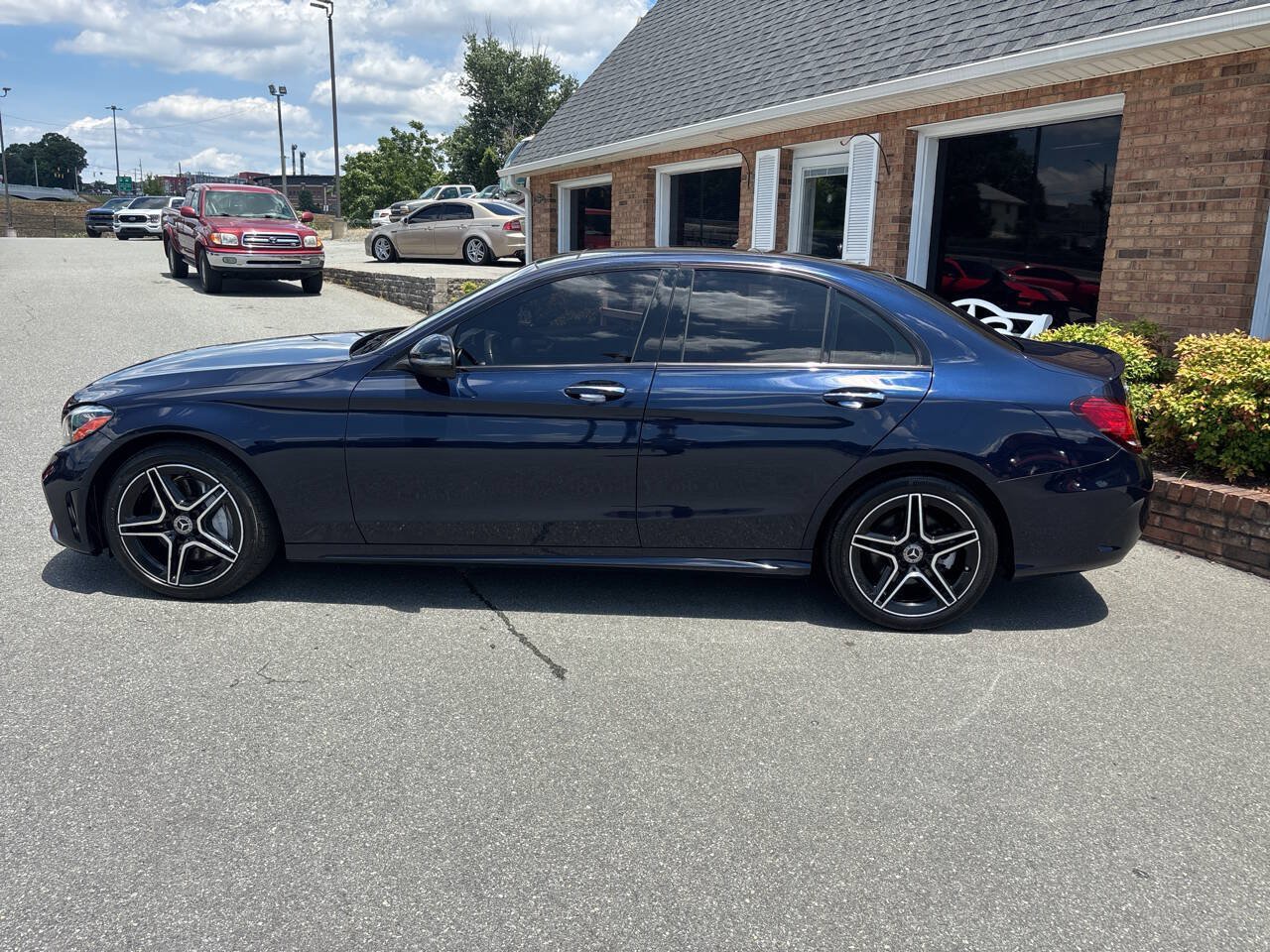 Used 2019 Mercedes-Benz C 300 4MATIC Sedan w/ AMG Line image 11