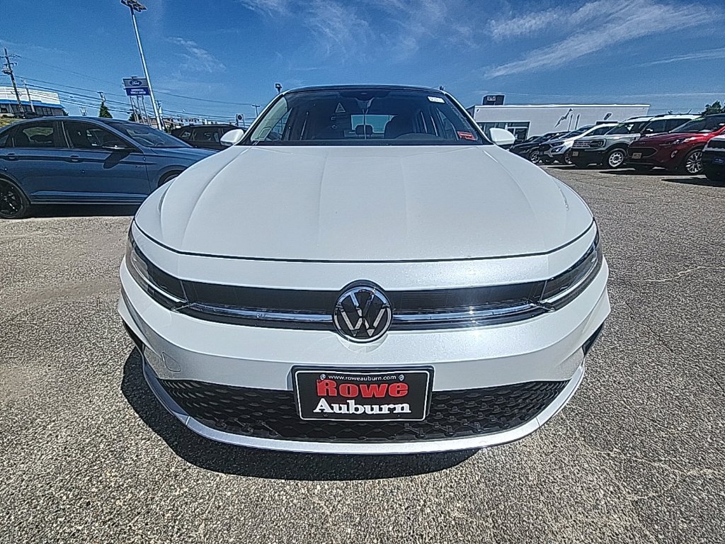 New 2026 Volkswagen Jetta SE FWD image 2