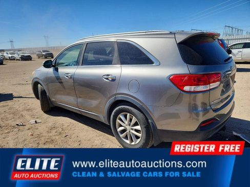 Used 2016 Kia Sorento AWD w/ LX Convenience Package image 4