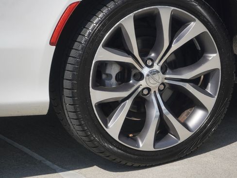 Used 2015 Chrysler 200 C w/ Navigation & Sound Group I image 13